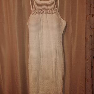 Lace sleveless dress